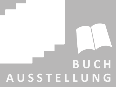 Buchausstellung im Pfarrsaal